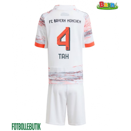 Bayern Munich Jonathan Tah #4 Bortaställ Barn 2025-26 Kortärmad (+ Korta byxor)